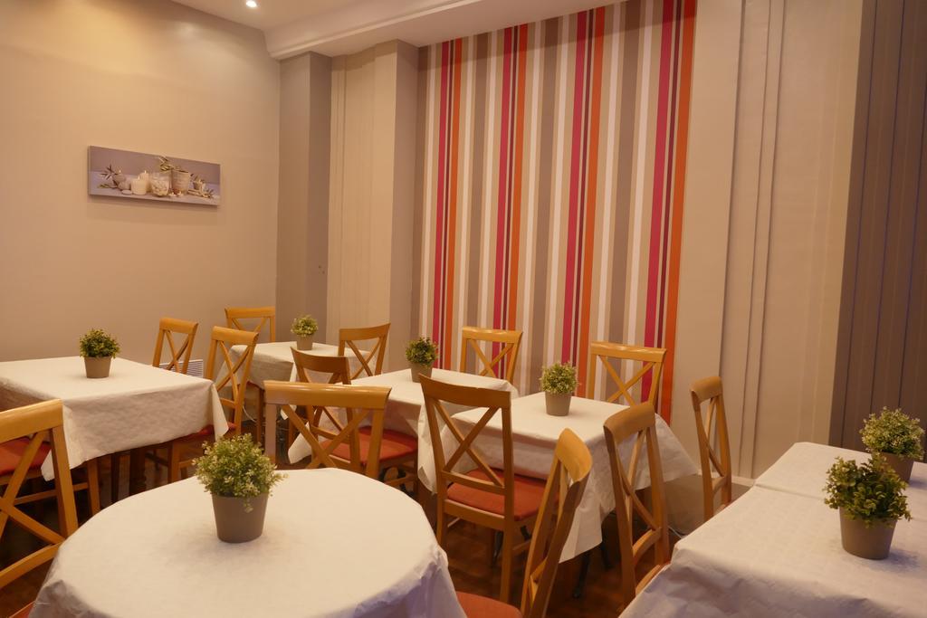 Hotel Du Grand Cerf Douai Buitenkant foto