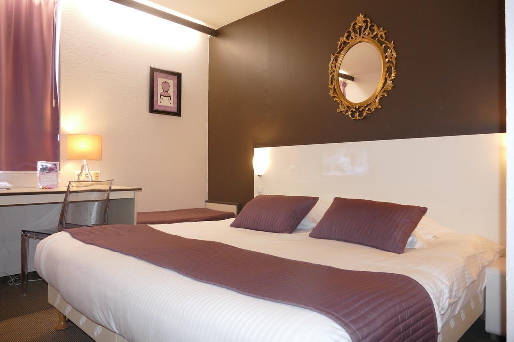 Hotel Du Grand Cerf Douai Kamer foto