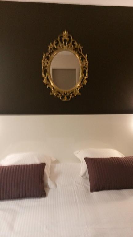 Hotel Du Grand Cerf Douai Kamer foto